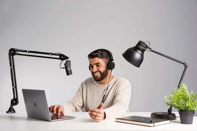 A guy using the Rode NT USB Mini microphone