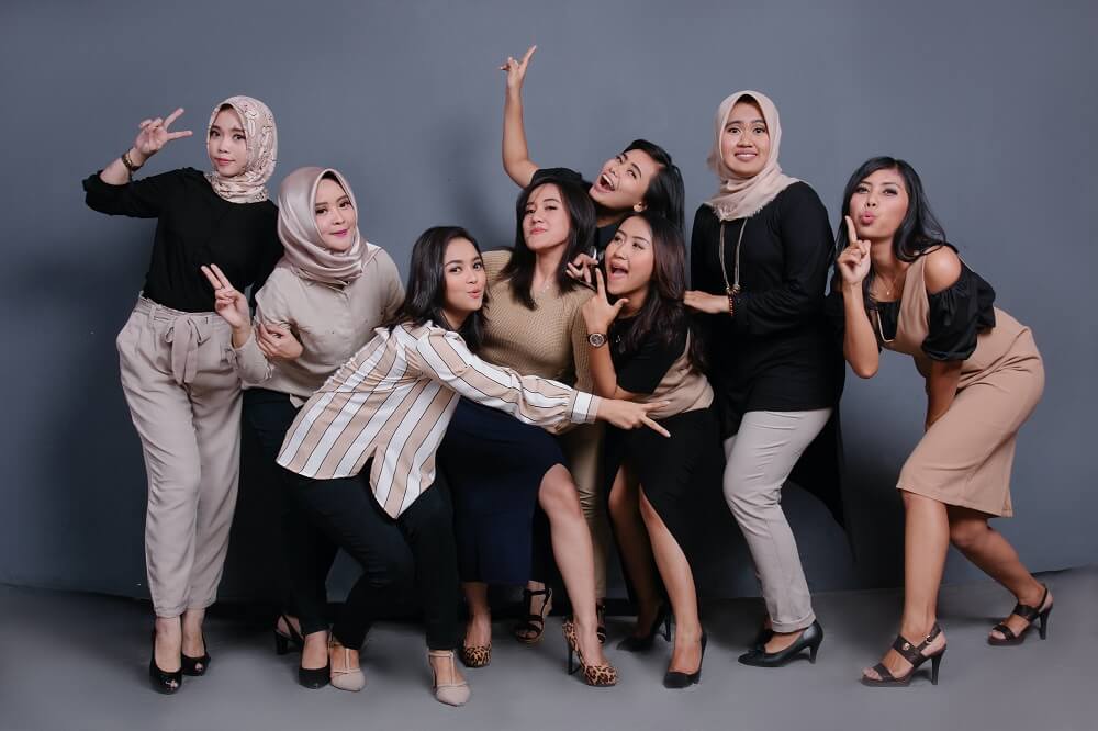 A group of happy ladies in a candid shot