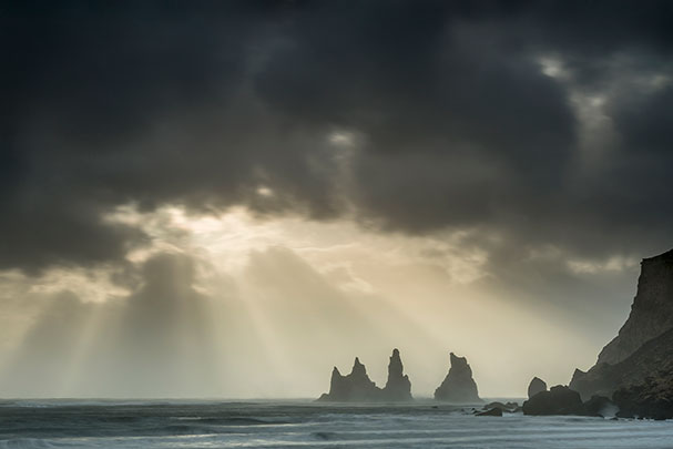 Rocky peaks by the beach using a LEE Filters Little Stopper